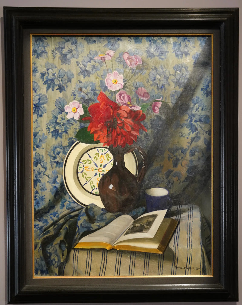 دياليس حمراء وكتاب مفتوح - فيليكس فالاتون